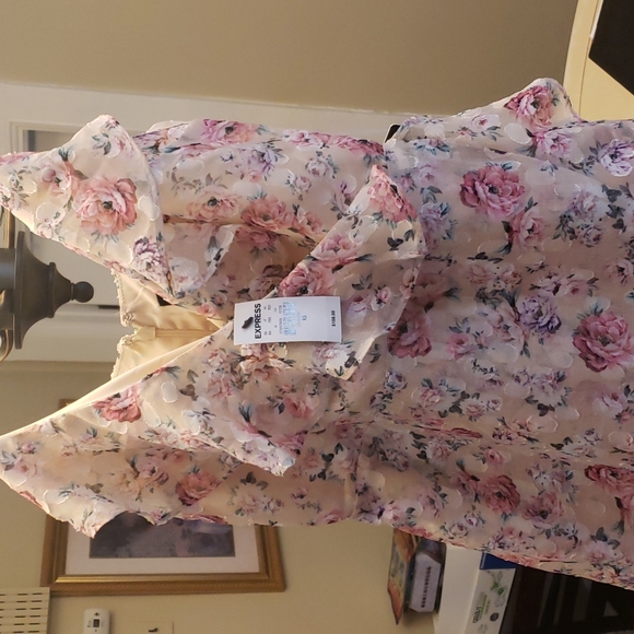 Floral print ruffle wrap maxi dress - Picture 3 of 7